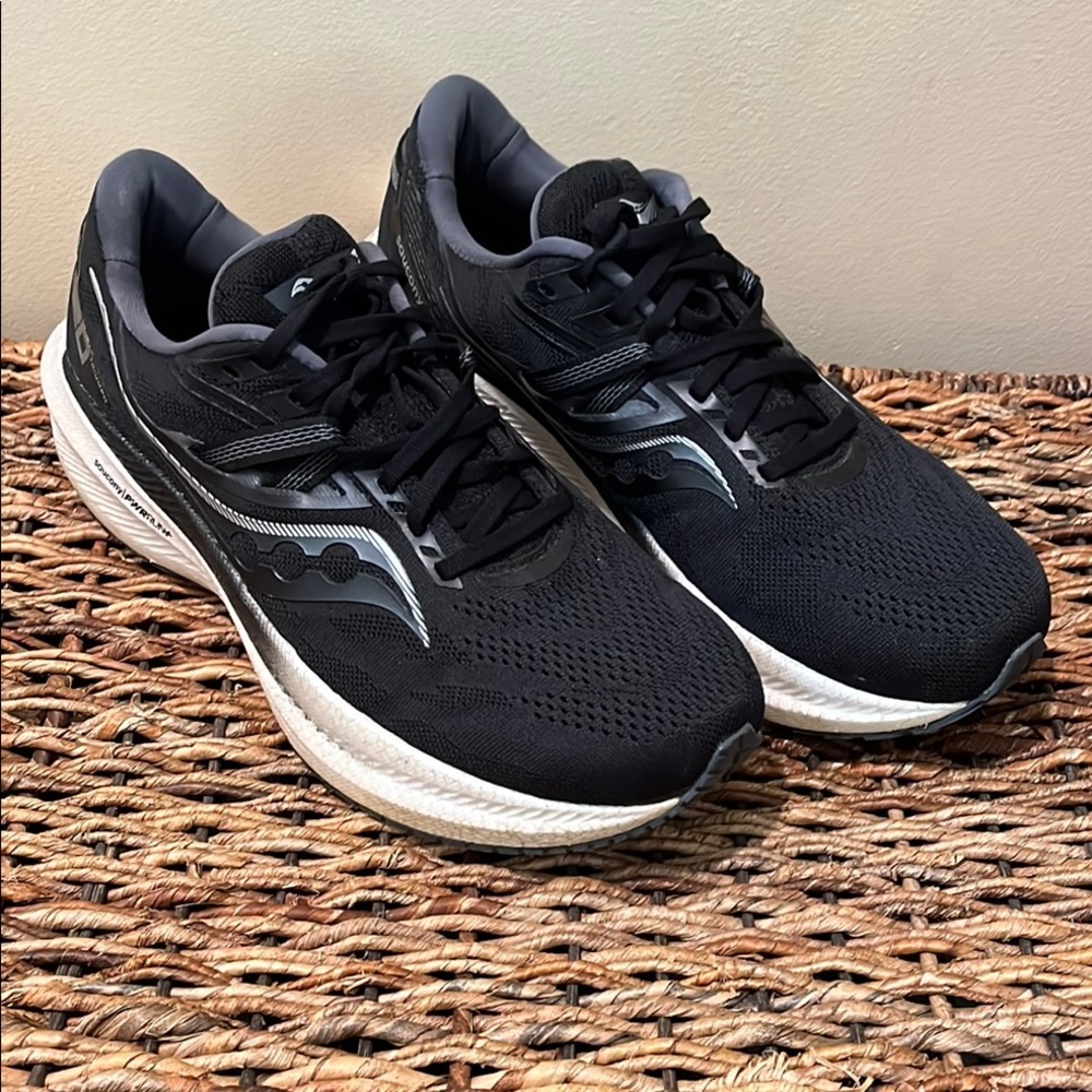 Saucony Triumph 20, Men's 9.5 WIDE